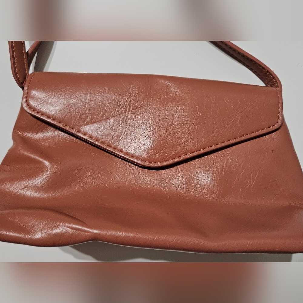 Universal Thread Brown Crossbody Bag - Picture 3 of 10